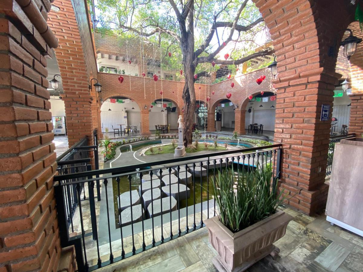Hotel Punto Madero & Plaza Mocorito